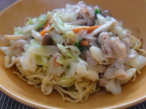 麺をカリッと焼いて！あんかけ焼きそば